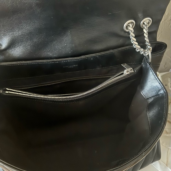 Yves Saint Laurent Black Quilted Shoulder Bag Large LouLou - Picture 4 of 6